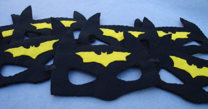 Batman-Inspired Superhero Mask - Image 2
